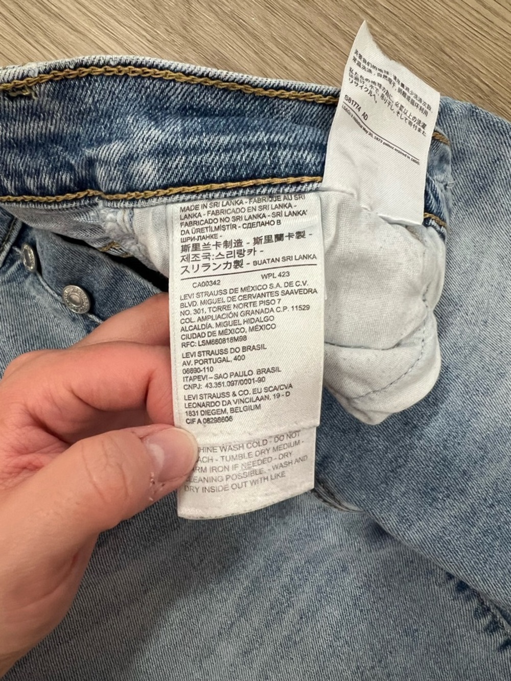 Levi’s Ribcage Straight Jeans Light Wash Button Fly High Rise Wonen’s 24 - Picture 5 of 12